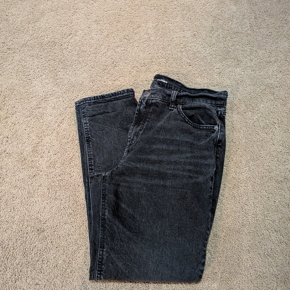 Old Navy Women's Black Straight Jeans